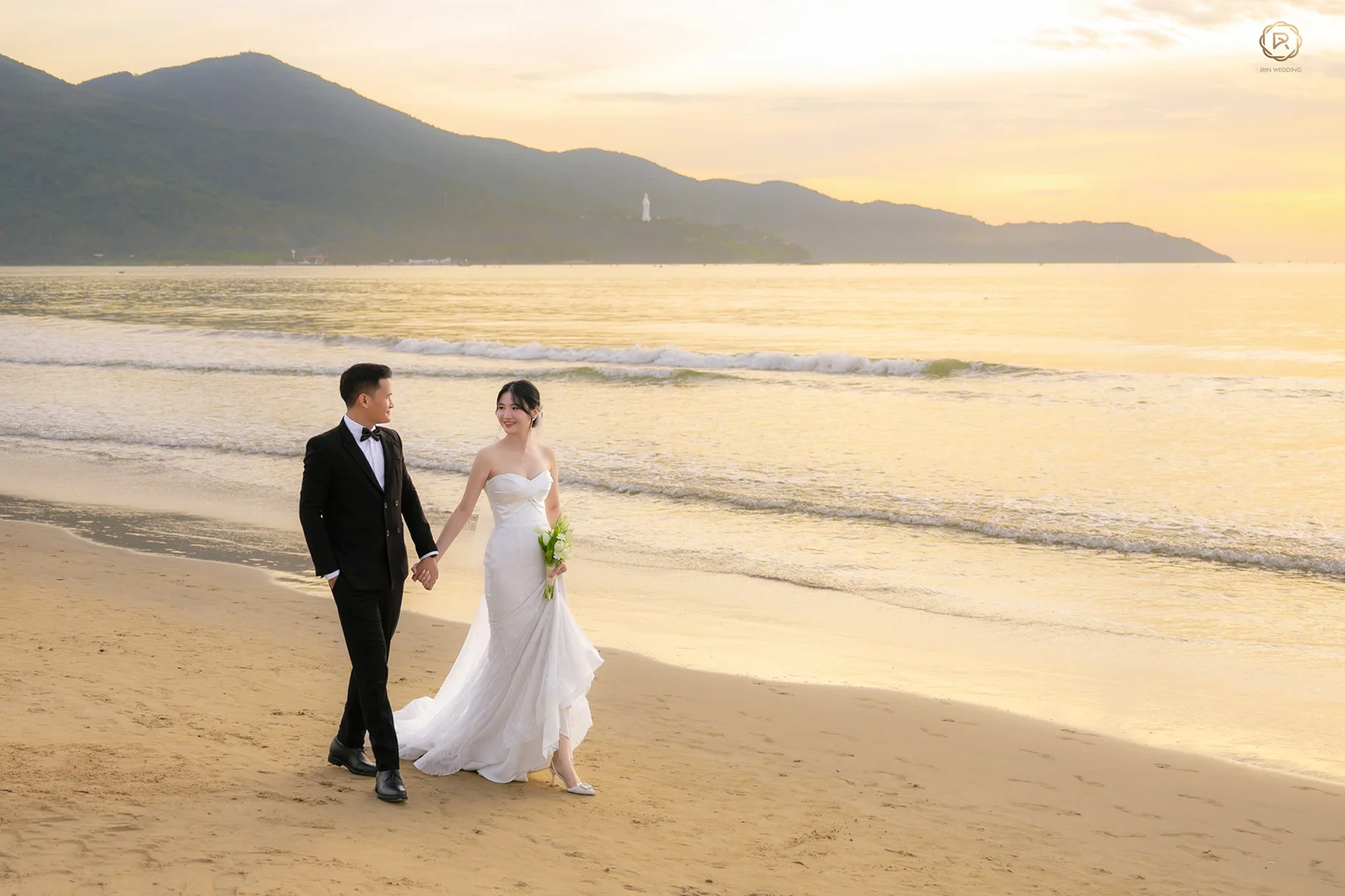 Cho thuê váy cưới Đà Nẵng Rin Wedding