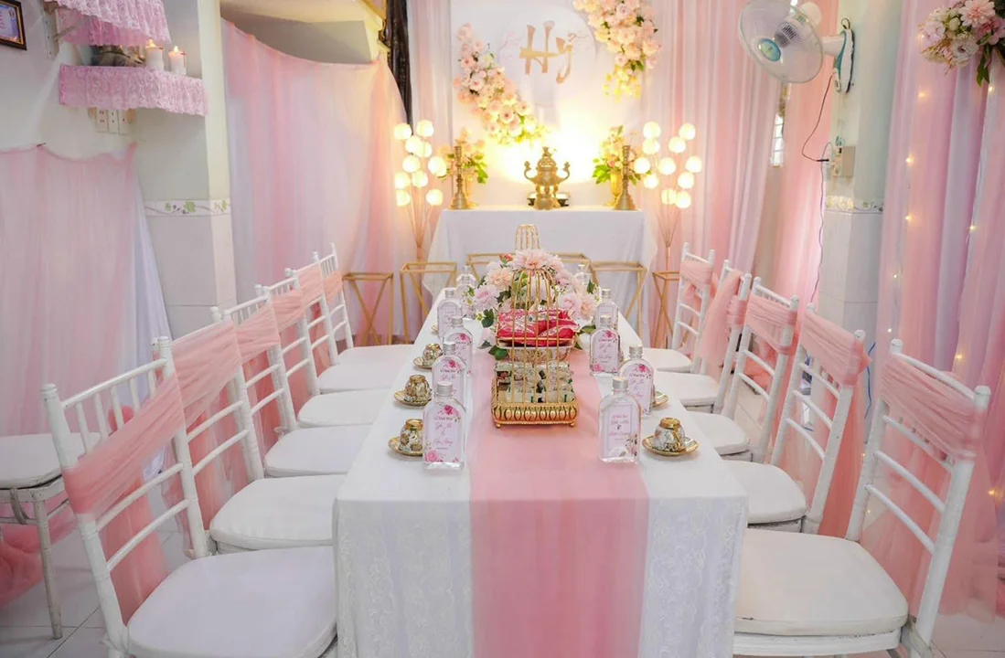 Hướng dẫn trang trí bàn thờ gia tiên ngày cưới - GP Wedding