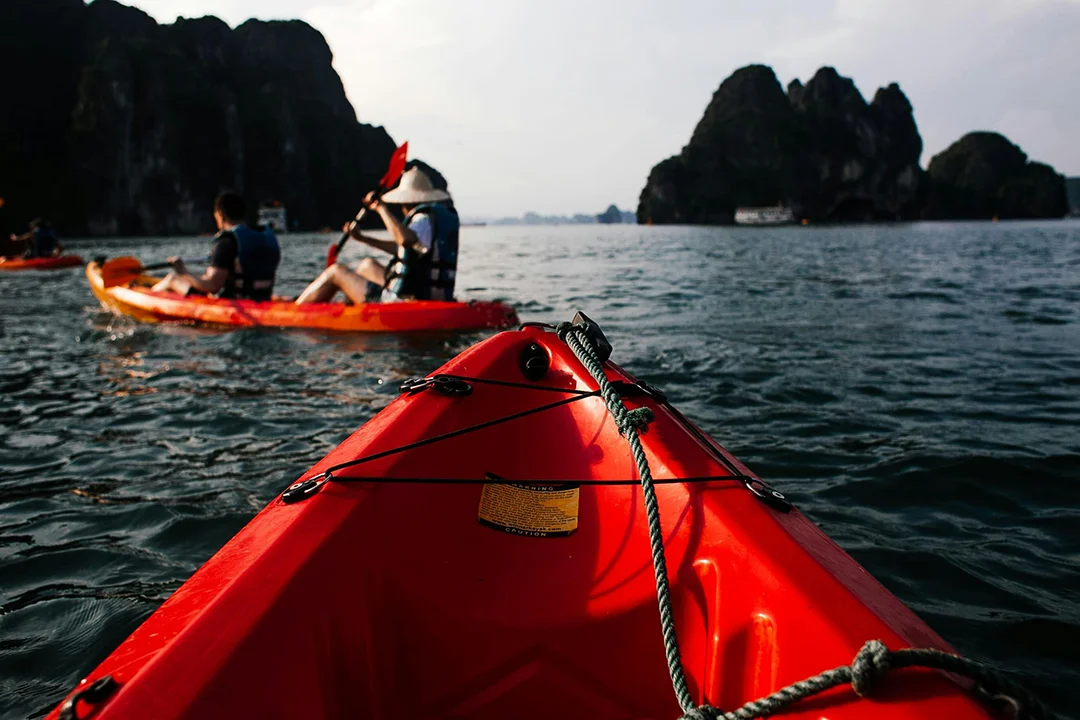 Honeymoon in Ha Long Bay 